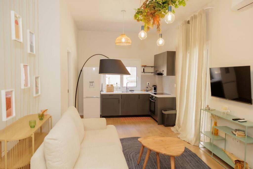 Modern 2bdr In Pagrati * Athens